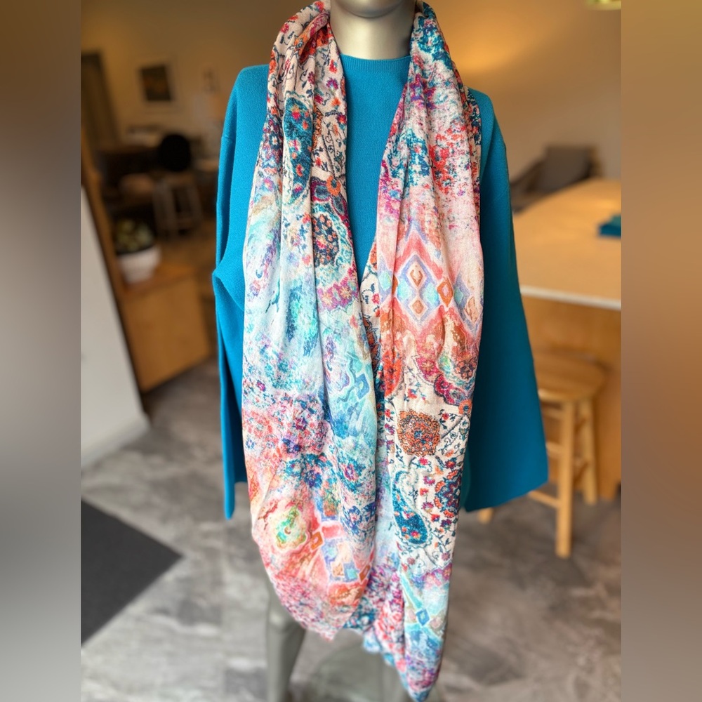 NWT Gerard Darel Beautiful Light Weight Scarf Wrap with Eyelash Trim